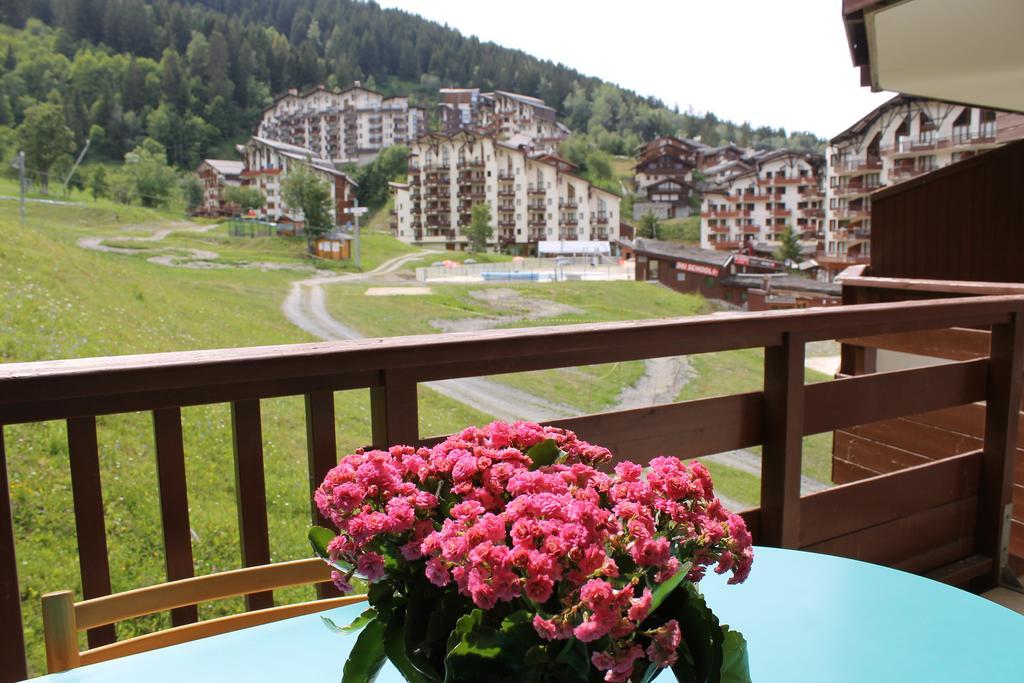 Résidence Grand Bois Clés Blanches La Tania Esterno foto